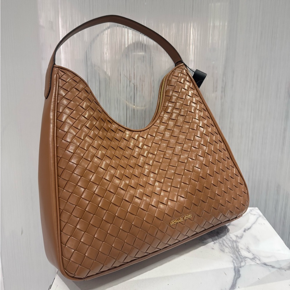 MICHAEL KORS Nayla Medium Woven Shoulder Bag - Picture 9 of 10